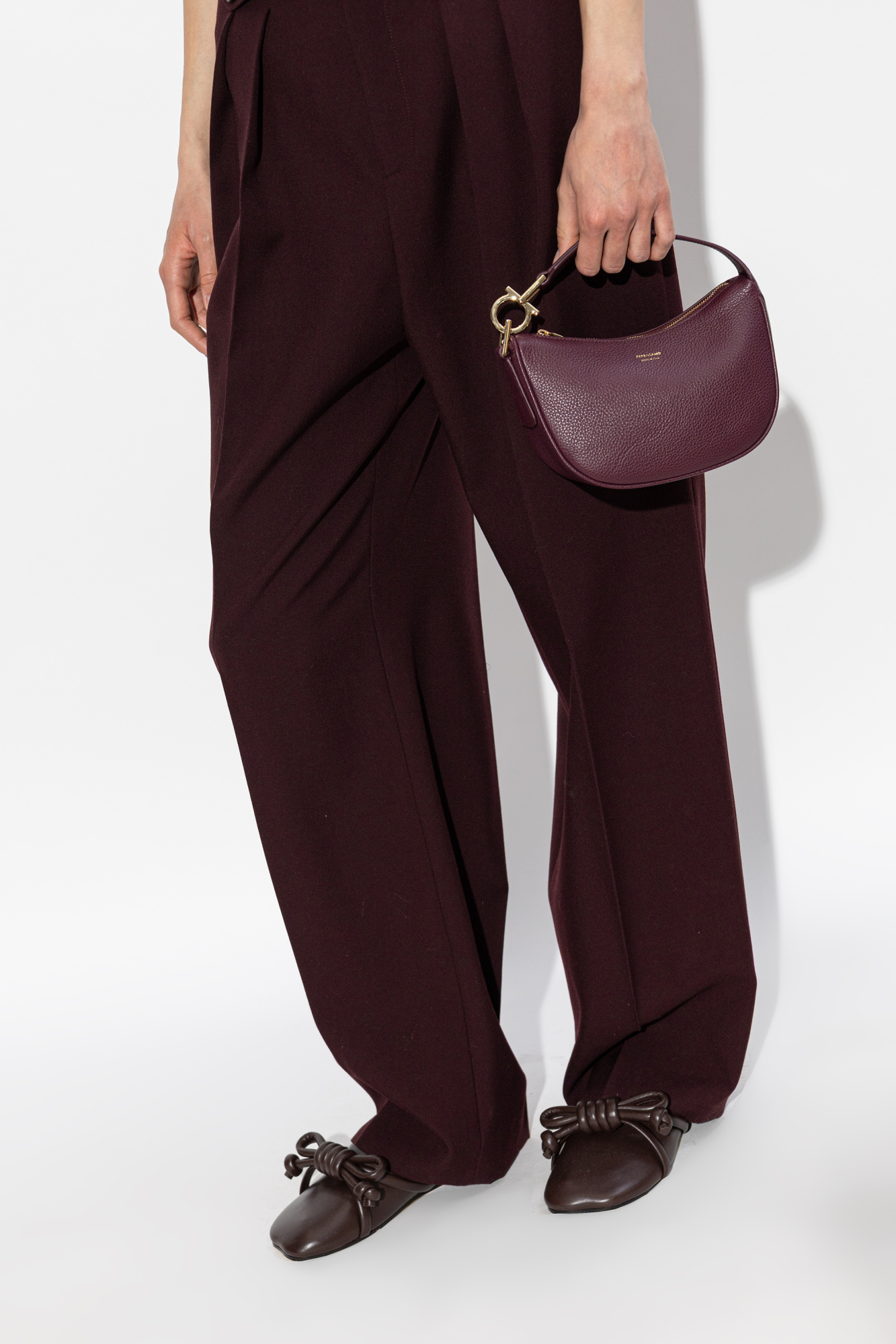 FERRAGAMO Leather handbag | Women's | Vitkac
